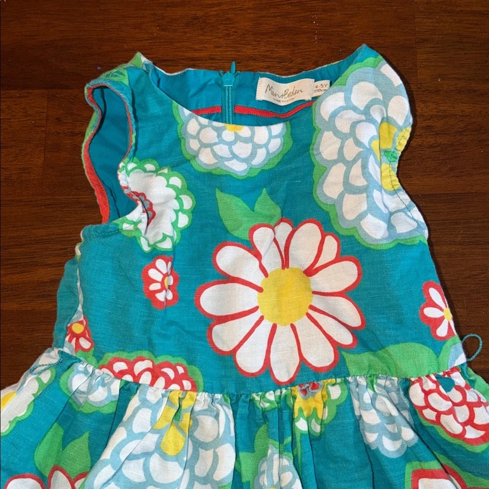 Mini Boden Girls Sleeveless Floral Dress. 4-5 years (110 CM)